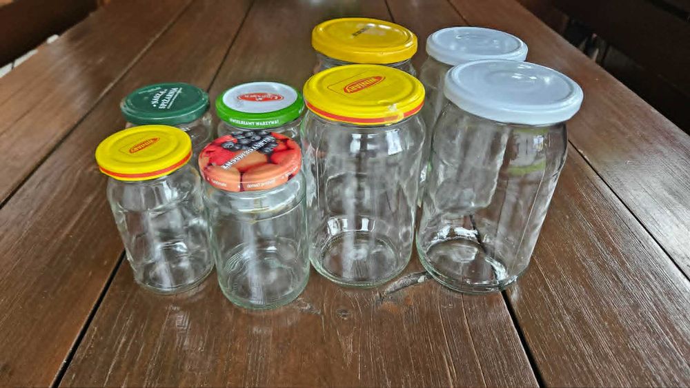 Oddam SŁOIKI 1l oraz dżemowe - odbiór osobisty