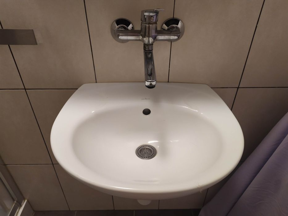 Umywalka zlew łazienkowy 50 x 43 cm