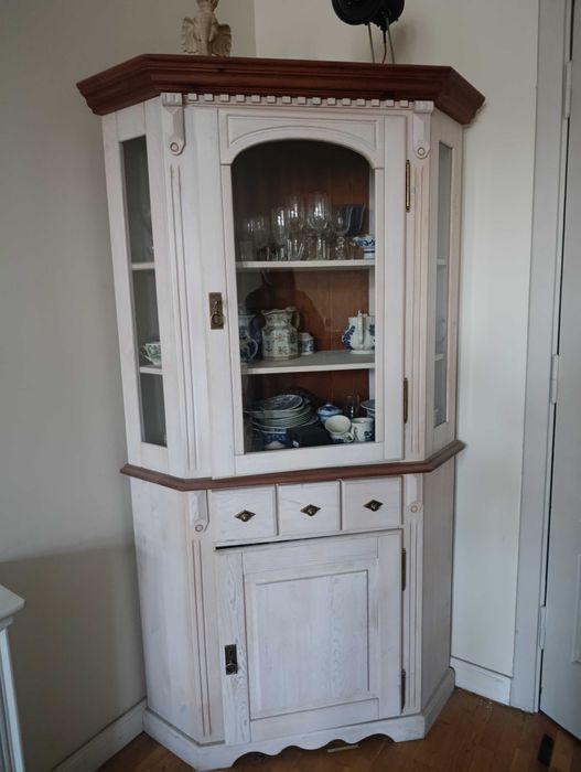 Kredens witryna narożna  drewniany bielony