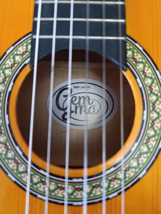 Violão  ótimo para iniciantes