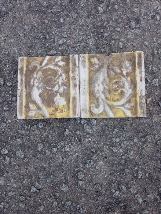 Vendo azulejos muito bonitos bom estado
