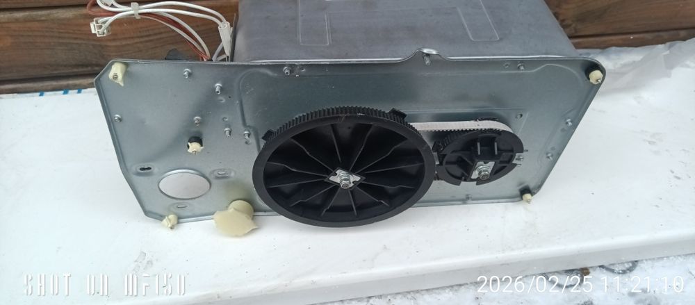 Хлібопічка Saturn б/в