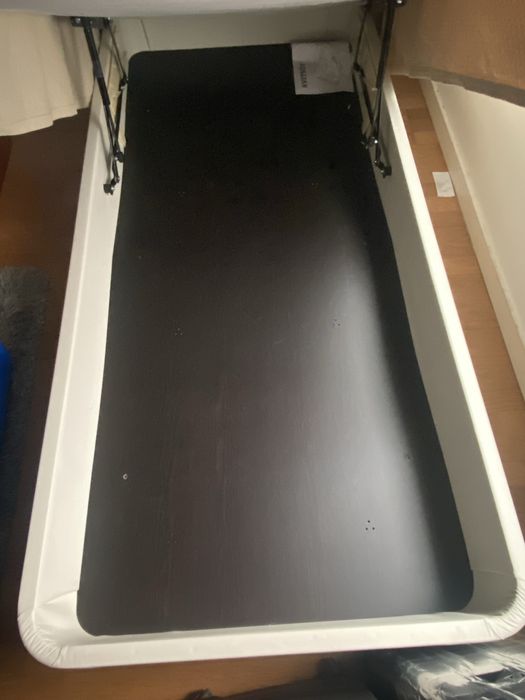 Sommier e colchao de solteiro do Ikea