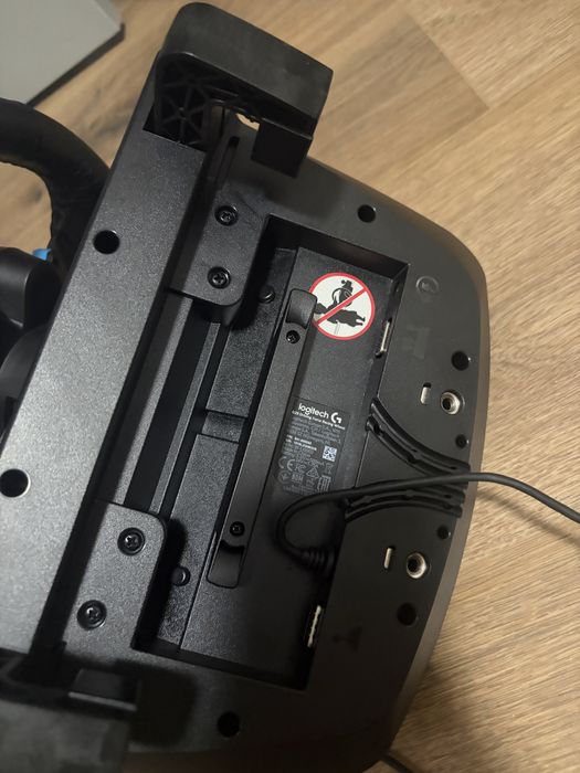 Volante e pedais logitech G29
