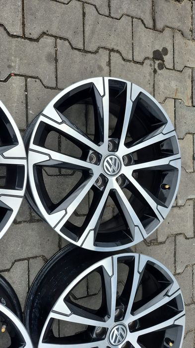 Felgi 3G0601025M 17 5x112  VW passat B7 B8 Caddy Touran Golf