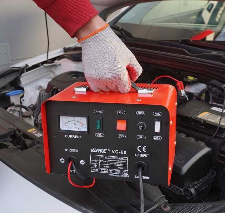 Prostownik samochodowy do akumulatorów ładowarka   12V 24V 30A