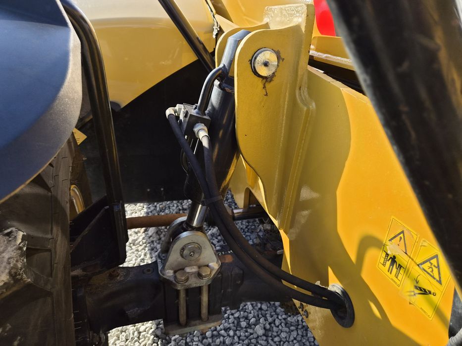 Ładowarka teleskopowa CAT TH414C Jcb 540-140