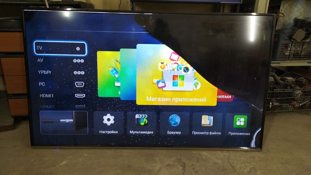 Bravis led 55 на запчастини