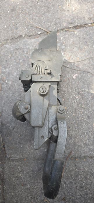 Perysko z czołgu w bdb stanie.