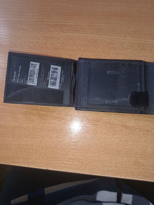 Продам новий шкіряний чоловічий гаманець!