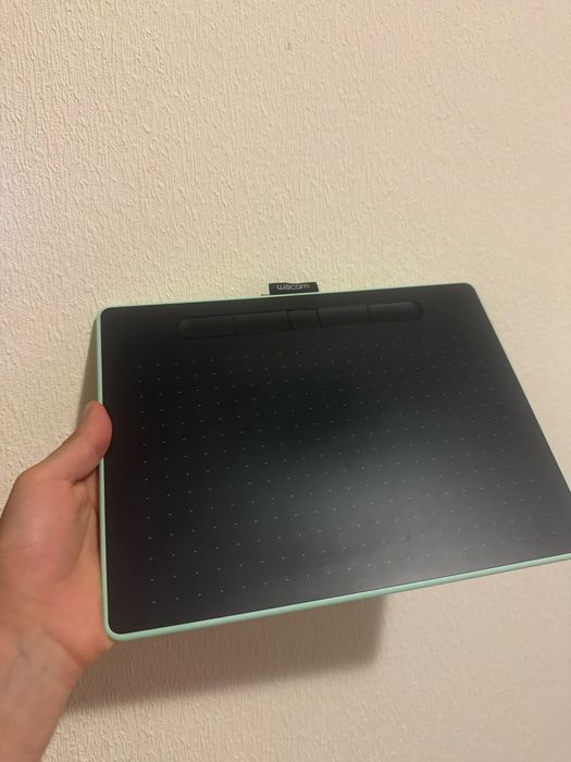 Графічний планшет Wacom Intuos M Bluetooth Pistachio (CTL-6100WLE-N)