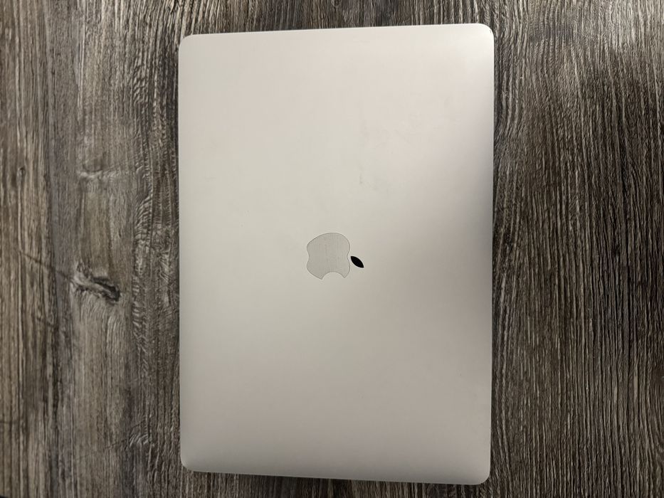 MacBook Air M1 Akb 97% 2020 рік