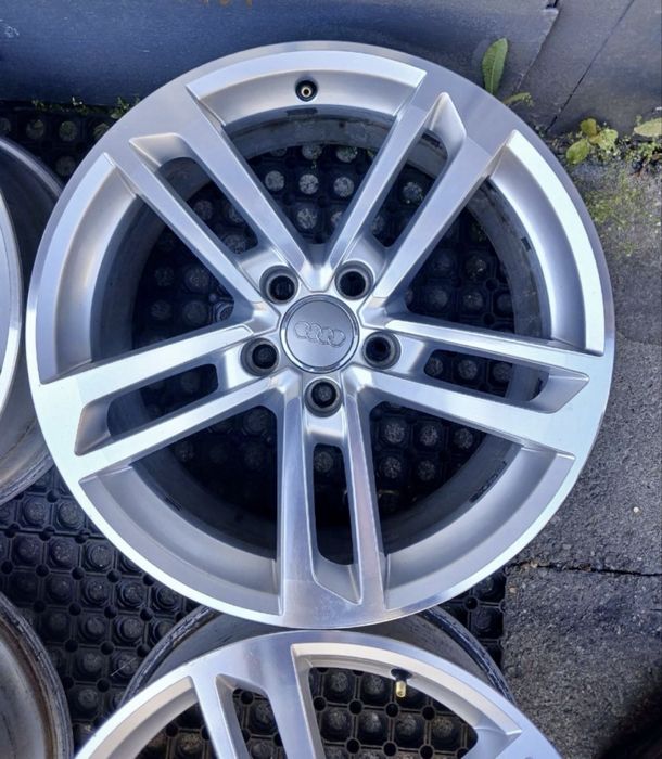 Диски Audi 5/112 r18 оригінал
