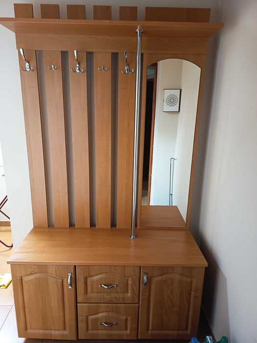 Garderoba / szafka z lustrem