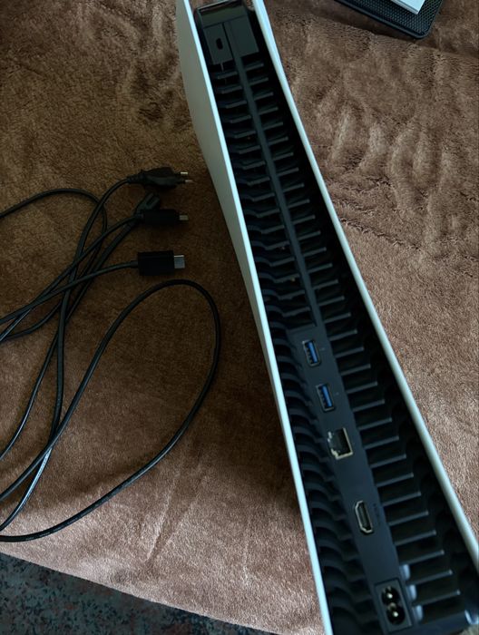 PlayStation 5 Digital Edition - uszkodzona / na części + pudełko