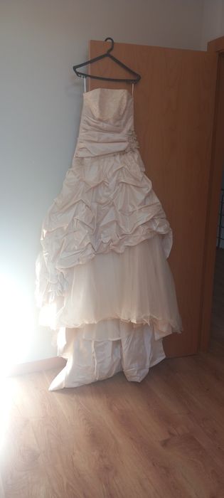 Vestido noiva bege