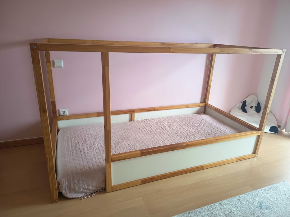 Cama ikea + estrado+ colchão
