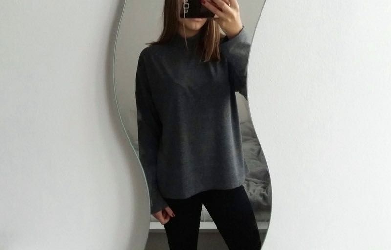 ciemnoszary sweterek z golfem oversize Stradivarius 36 / S długi rękaw