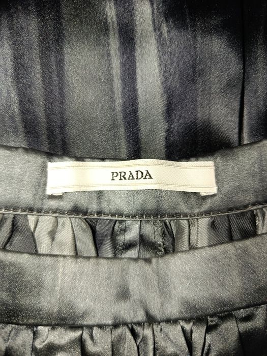 Prada шовкова спідниця ,ефект градієнт(омбре)оригінал