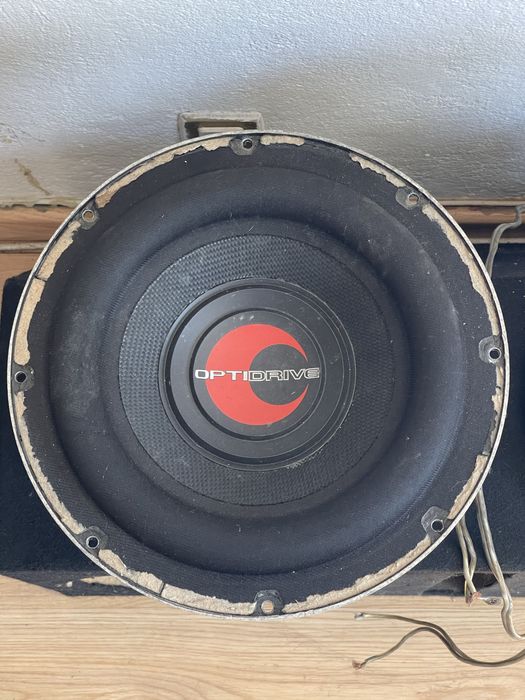 Subwoofer e amplificador marca lanzar