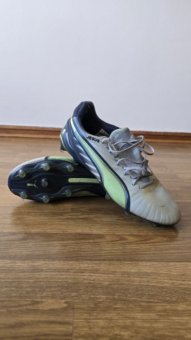 Chuteira PUMA King Ultimate FG/AG