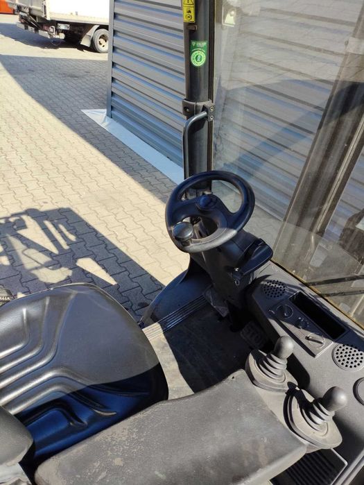 Wózek widłowy 2,5 tony LINDE