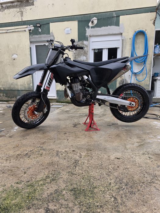 Vendo husqvarna 2017 rodas de pinhal e estrada