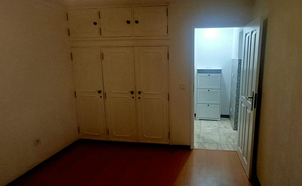 Aluga-se T1 anexo com despesas incluídas (renovado) em Eixo para casal, 2 estudantes ou pessoa só (não se aceitam animais)