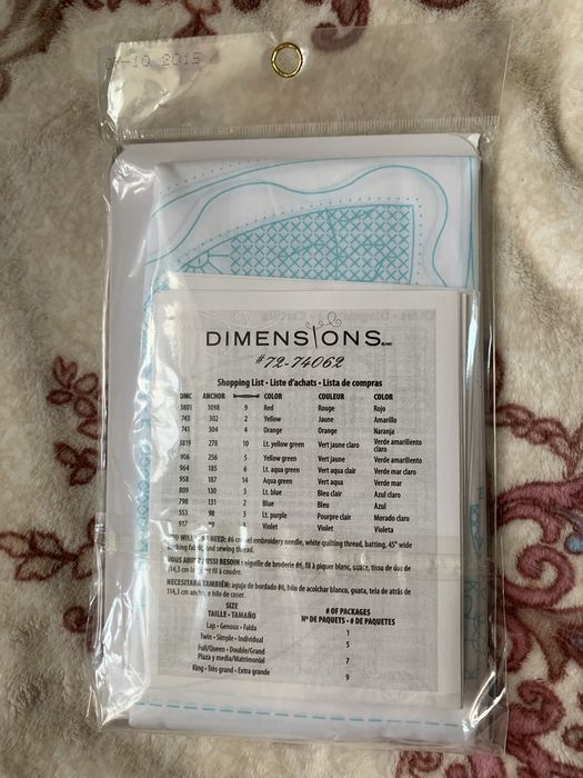 Набор для вышивки Dimensions Four Petals Quilt blocks