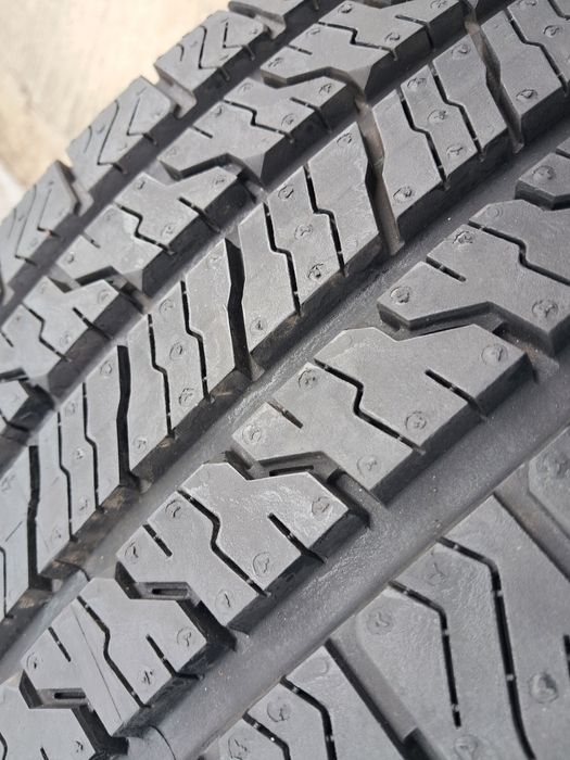Резина всесезонна, 99%, 255/70 R17 Good Year Wrangler Territory HT