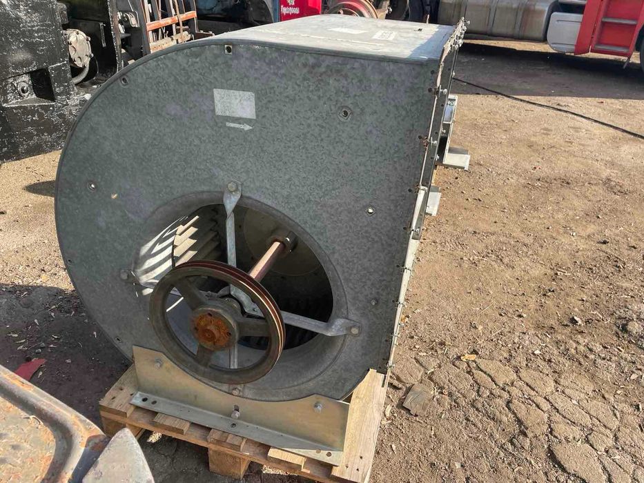Продам промисловий вентилятор.