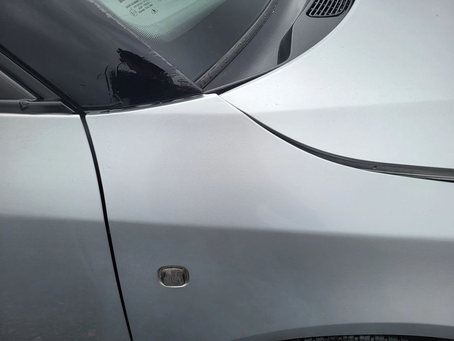 Skoda Fabia II HB Lift Błotnik Prawy Przedni LA7W 9156