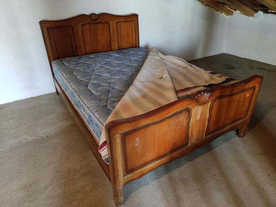 Cama de casal rústica (madeira maciça) + colchão+ estrado