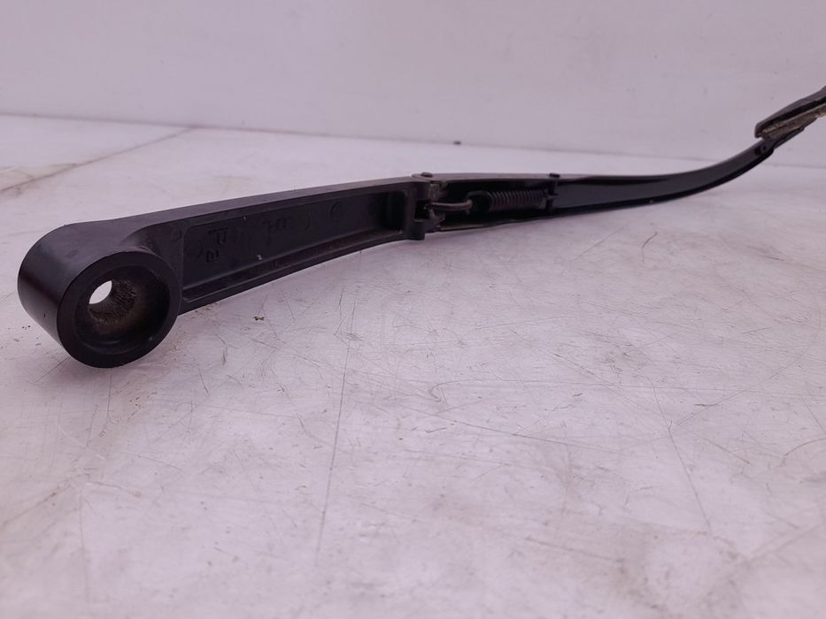 Haste / braço de escova limpa vidros frente direita KIA Ceed (JD)