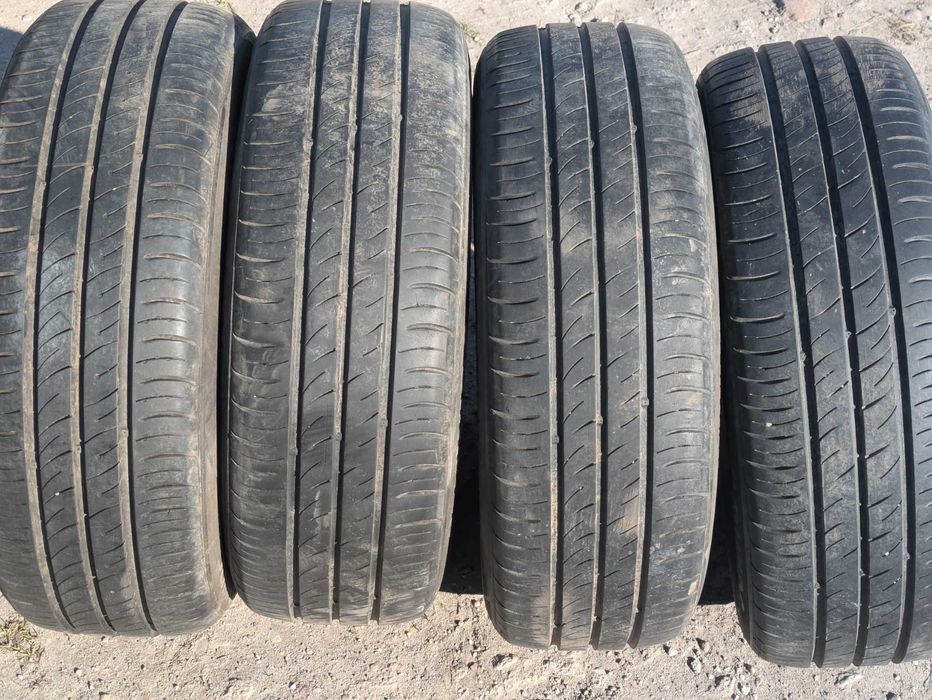 Dwa komplety opon samochodowych (letni i zimowy) 185/60/R15