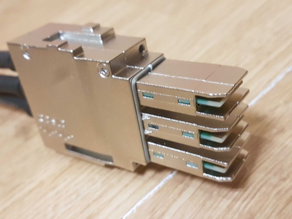 Кабель стекирования 0.5 м Cisco Stack-T1-50cm (STACK-T1-50CM=)