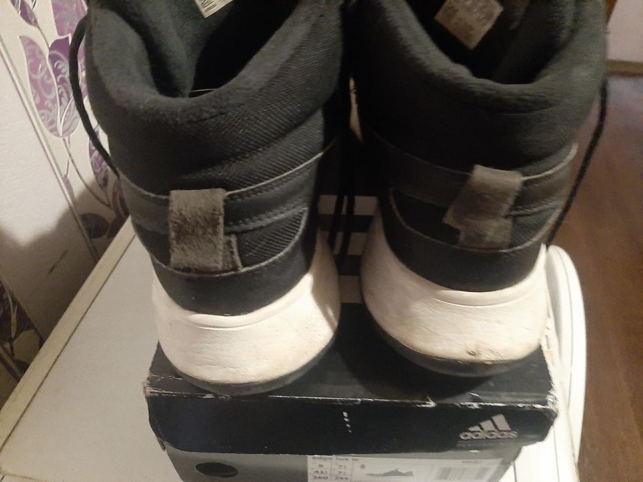 Кросівки  adidas
