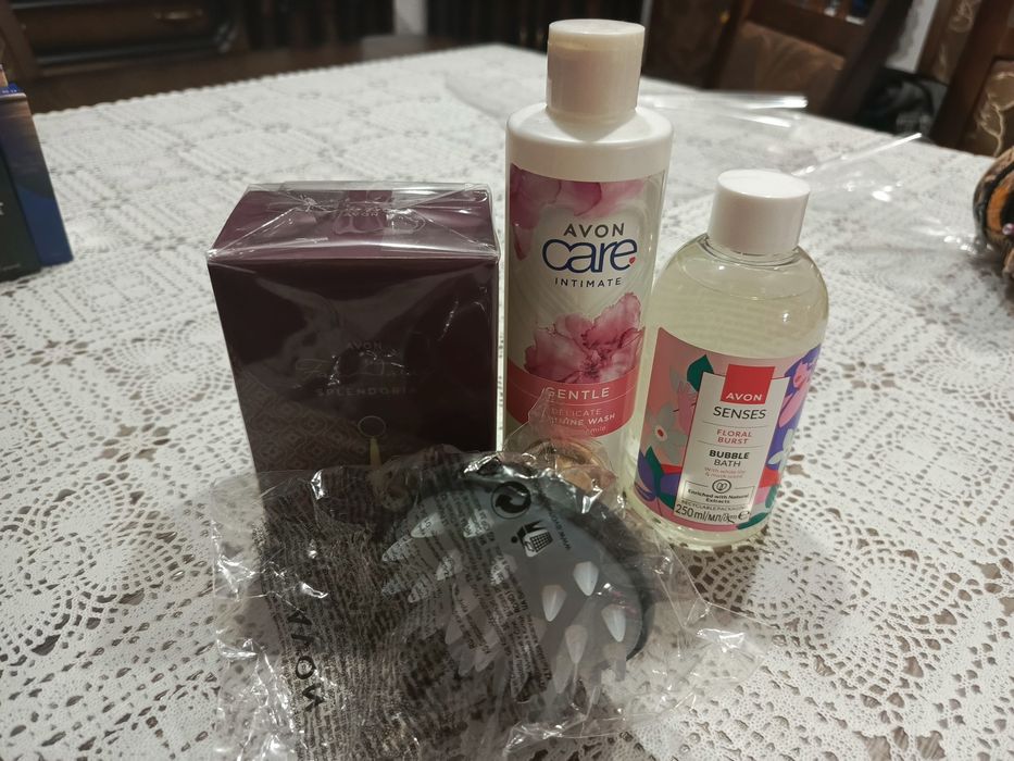 Zestaw kosmetyków fioletowy