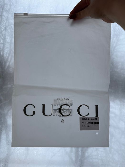 Пакеты Chanel, Valentino, Gucci, Louis Vuitton, Burberry