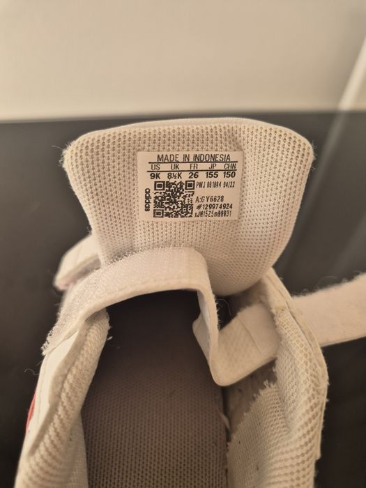 Sapatilhas Adidas - tam 26