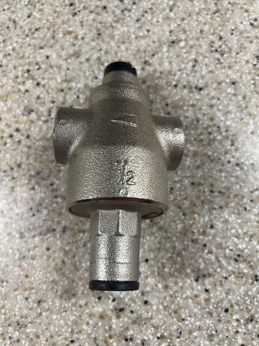 Редуктор давления воды RBM RIS 1/2" Made in Italy.