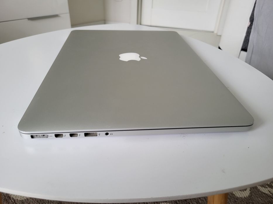 Продам ноутбук Apple MacBook Pro (Retina, 15-inch, Late 2013]