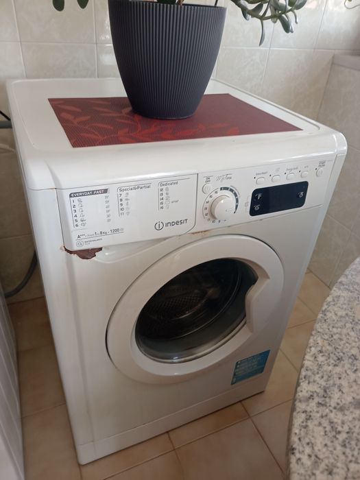 Máquina lavar indesit