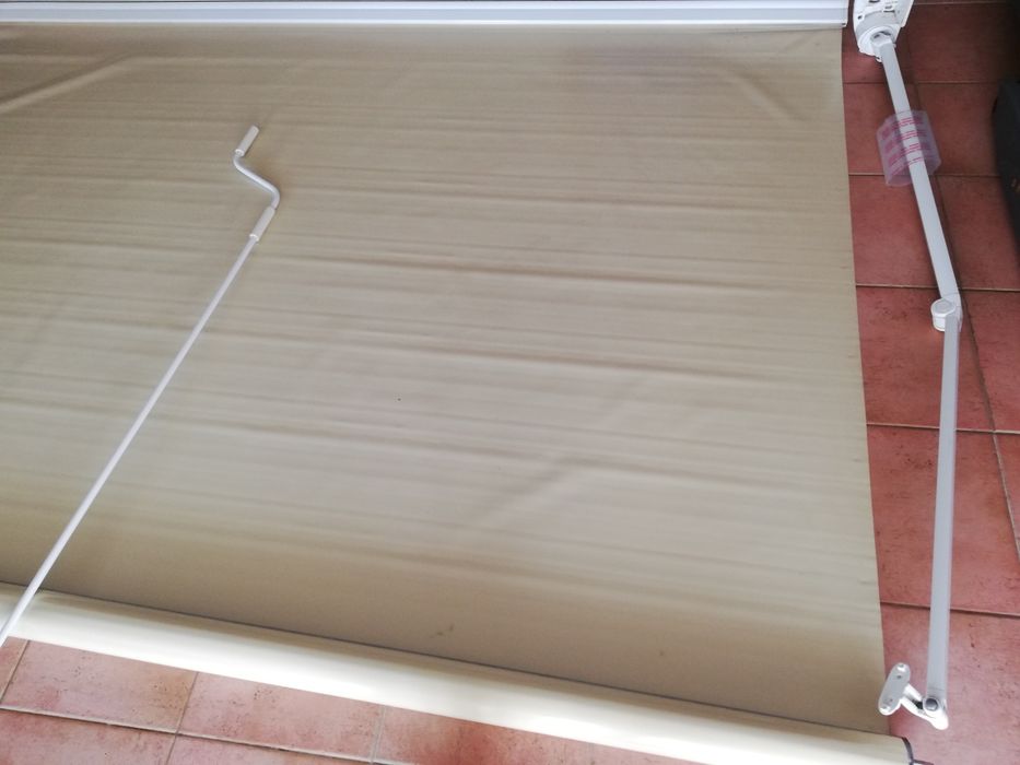 Toldo de abertura / fecho manual