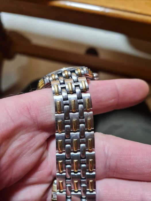 Часы американо-швейцарской компании Gevril