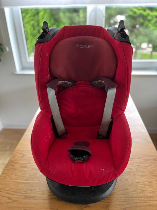 Foteliki Maxi-Cosi Tobi + Maxi-Cosi CabrioFix + baza EasyFix