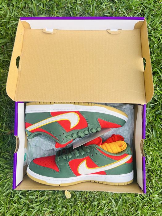 Nike SB Dunk Low Pro PRM Seattle Supersonics