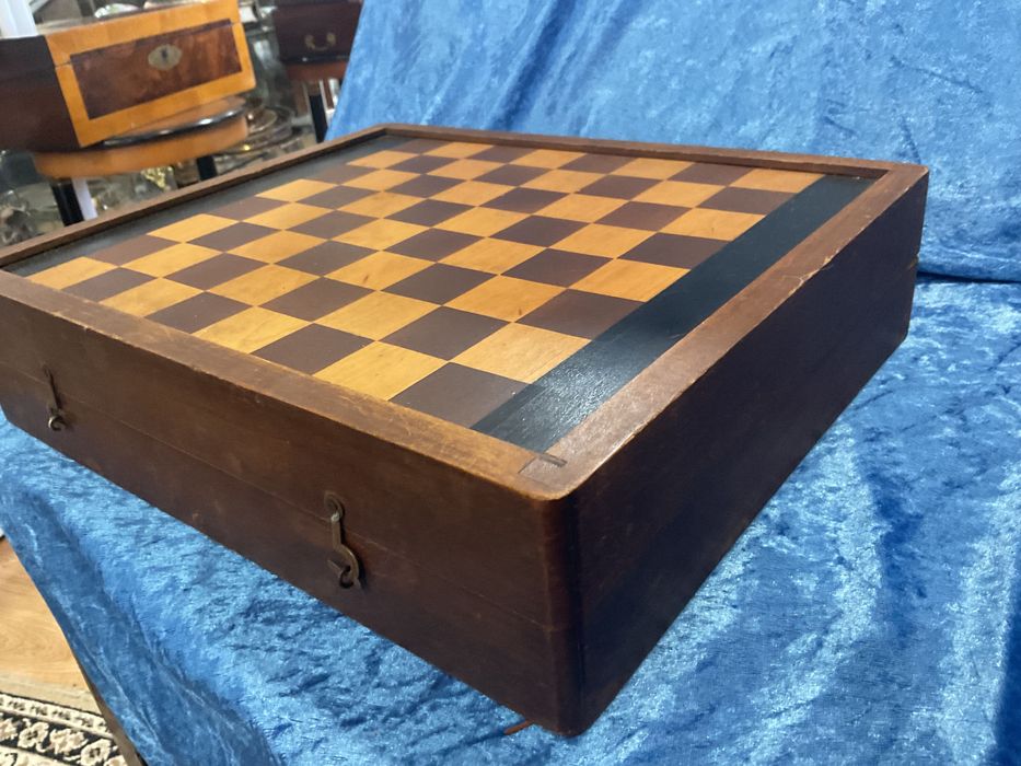 Tabuleiro xadrez duas faces com 38x32x09 cm vários jogos