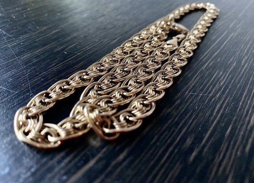 Продам золотую цепочку