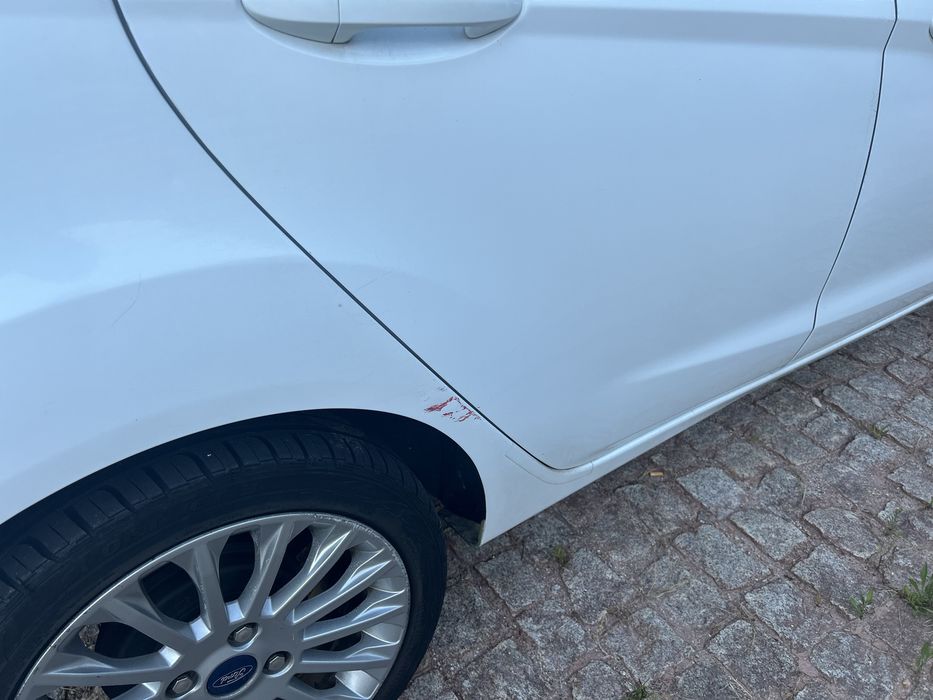 Carro ford fiesta 1.25 foto 4